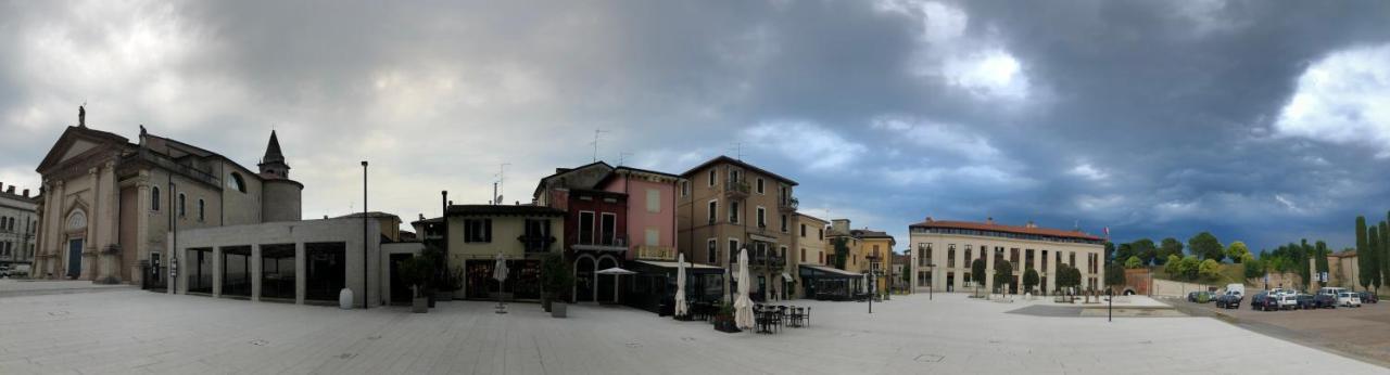 Casa Porto Vecchio Hotel Peschiera del Garda Kültér fotó